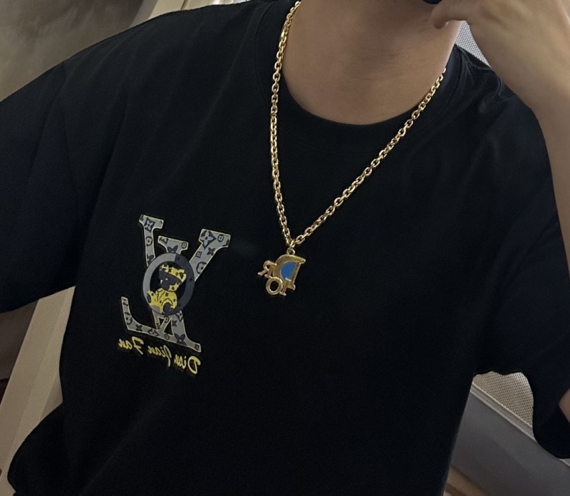 chr1st1an D10r necklaces